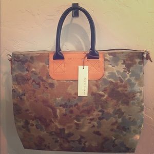 Brand New Graf & Lantz Bedford Camo Tote